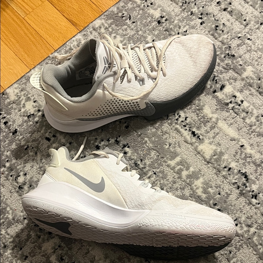 White/Gray Mamba Fury
